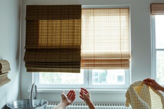 jak prać rolety rzymskie