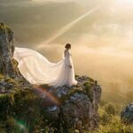 Ślub w plenerze vs. elegancka sala – jak dobrać suknię do miejsca?